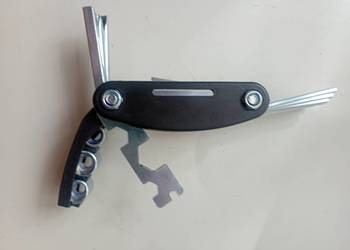 Uniwersalny klucz do roweru