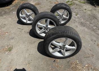 Felgi aluminiowe audi a4 b8 17" et45 7,5jx17h2 jedna opona uszkodzona