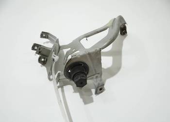 UCHWYT MOCOWANIE BŁOTNIKA LEWE BMW F10 F11 300 (20189856)