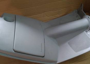 OBUDOWA OSŁONA PRZED KOLANA KOKPIT ORGINAŁ Piaggio Sfera 50 91-93r