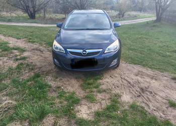 Sprzedam Opel Astra J  kombi 1,7 CDTI 2011 rok