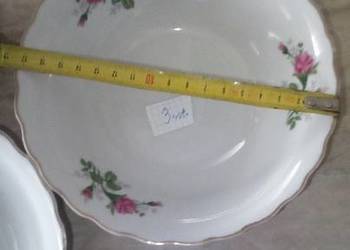 Porcelana mała miseczka.