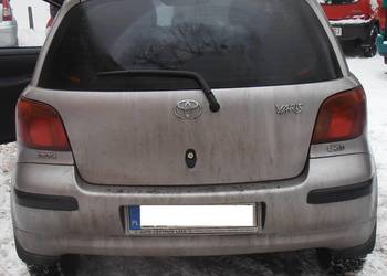 Części Toyota Yaris I wersja japońska siłowniki klapy i inne
