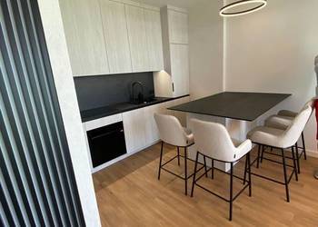 Nowe, Umeblowane, Klimatyzacja, 2 pokoje(40m2) -Mokotów- bez pośredników.