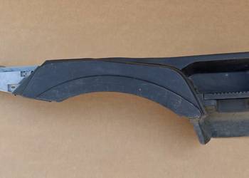 RENAULT GAMA T RANGE STOPNICA BŁOTNIK GÓRNY 82218103