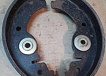 Szczęki hamulca , hamulcowe  ... samochód  jaki ???