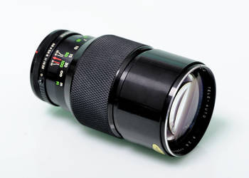 Soligor Tele Auto 200mm /2.8 MC Canon FD