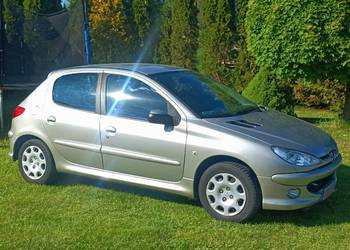 Peugeot 206 1.4 8v klima 128 tyś km 5 drzwi  klima 2007r