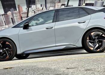 Born 231KM pełna opcja, HUD, Masaże, szklany dach, eBoost FV 23% c.netto