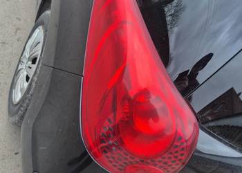 Sprzedam lampę lewy tył do Peugeot 207sw