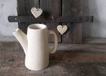 Imbryk ceramiczny wykonany ręcznie.