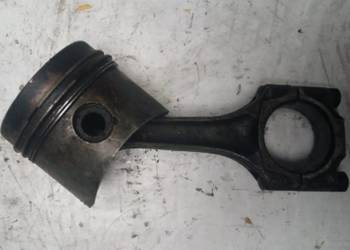 Tłok z korbowodem AUDI 2.2T 81P11