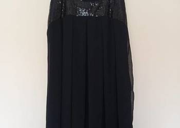 Czarna sukienka z cekinami