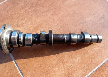 Wałek rozrządu fiat 126p