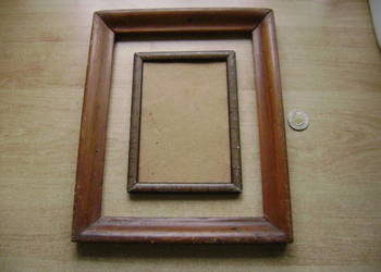 Starocie z PRL - Drewno = Zestaw 2 ramki przedwojenne 28cmx23cm i 17cmx12cm