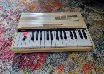 Organy ELWRO ELWIRKA lata 80 PRL sentyzator muzyczny keyboard