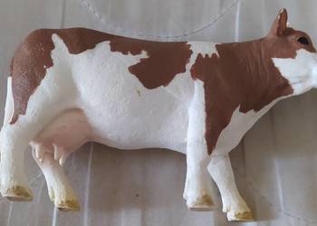 Krowa Simentalska firmy Schleich