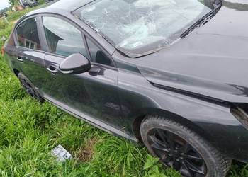 Peugeot 508 uszkodzony 2013r