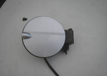 Klapka wlewu paliwa Ford Focus mk2 kombi 04-11 srebrna