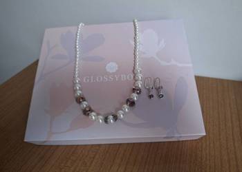 Sprzedam zestaw: korale i srebrne kolczyki