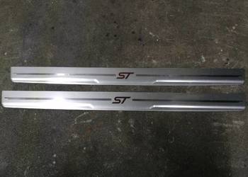 Ford Focus mk2 ST listwy progowe aluminiowe