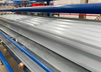 Nie przepłacaj za dach! Blacha RAL 7001 prosto od producenta