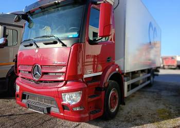Mercedes Antos 18.30 chlodnia 18 palet Eur6 Szwajcaria