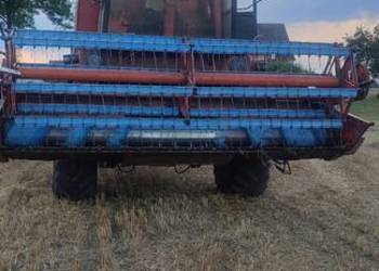 Kombajn zbożowy bizon