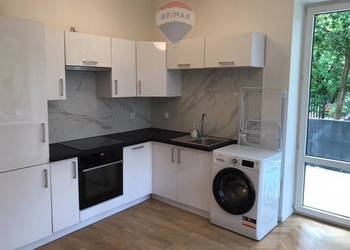 2 pokoje w kamienicy , taras ,ogród ,zieleń Wawer