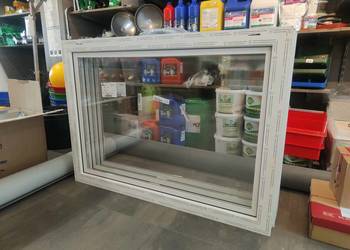 Uchylne okna inwentarskie- okno PCV do chlewni obory