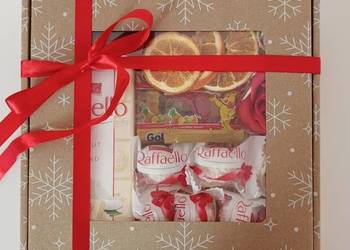 KOSZ BOX ZESTAW PREZENTOWY PREZENT Raffaello Prezent dla pracowników