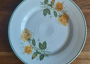 Ceramika Włocławek duży talerz w herbaciane róże, średnica 32 cm