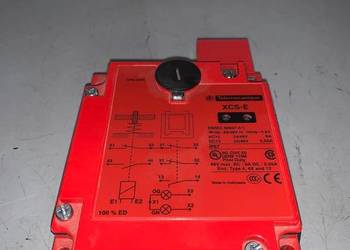 Safety limit switch Telemecanique XCS-E7311