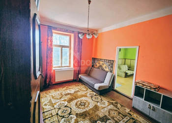 Atrakcyjne mieszkanie z potencjałem w Dworku