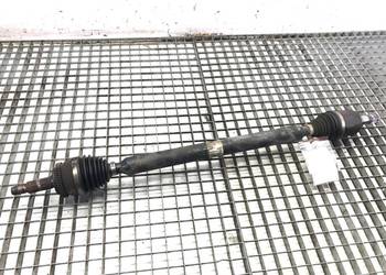 PÓŁOŚ PRAWY PRZÓD HYUNDAI i30 49501A6000 1.4 90KM PRZEGUB