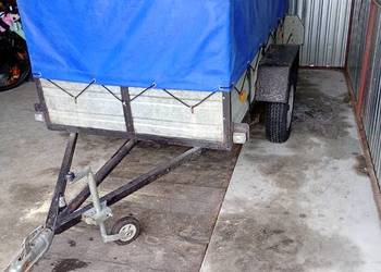 Przyczepka samochodowa