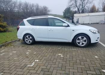 Kia Cee'd 1,6 crdi z 2011 roku o mocy 90 km z klimatyzacją
