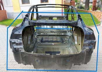 TESLA MODEL 3 LIFT 2024 HIGHLAND WANNA BŁOTNIKI ĆWIARTKA PAS TYLNY PODŁOGA
