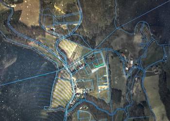 Działka między jeziorami Osuszyńskim i Sianowskim