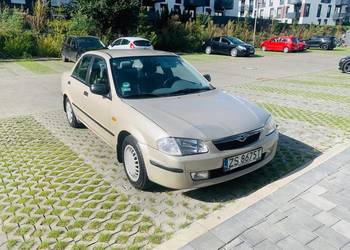 Mazda 323 sedan benzyna