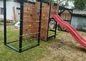 Plac zabaw ,małpi gaj ,ślizg ,huśtawki ,ścianka
