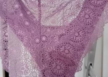 majteczki nieużywane z elegancką koronką