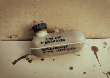 Zbiorniczek wyrównawczy płynu chłodniczego BMW E30 ORGINALNY