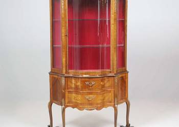 Witryna serwantka w stylu Ludwika XVI