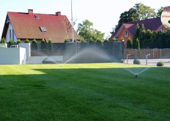 Nawadnianie ogrodów - zakładanie systemów nawadniających