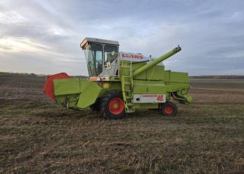 Claas Dominator 48 S + stol do rzepaku