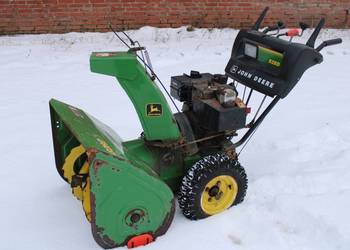 Odśnieżarka samojezdna John Deere 828D