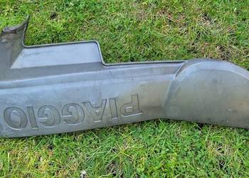 PIAGGIO CARNABY plug ploza prawa