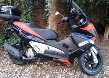 Aprilia sr max 125ie
