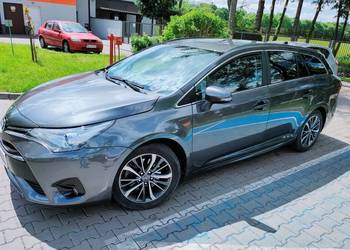 Toyota Avensis 2.0 2016r